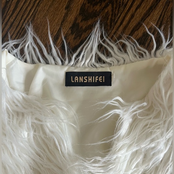 fluffy faux fur white jacket - Picture 2 of 3